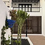 Casa Ana Puerto Del Carmen Апартаменты *
